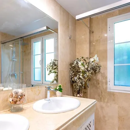 Luxury Benamara 3 Bedrooms Marbella Villa *